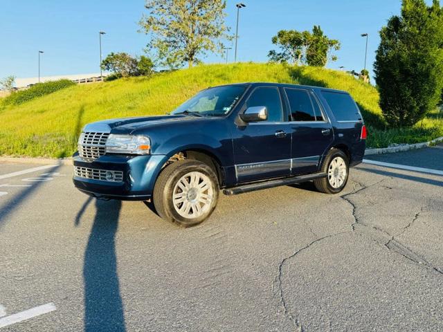 2013 Lincoln Navigator Base