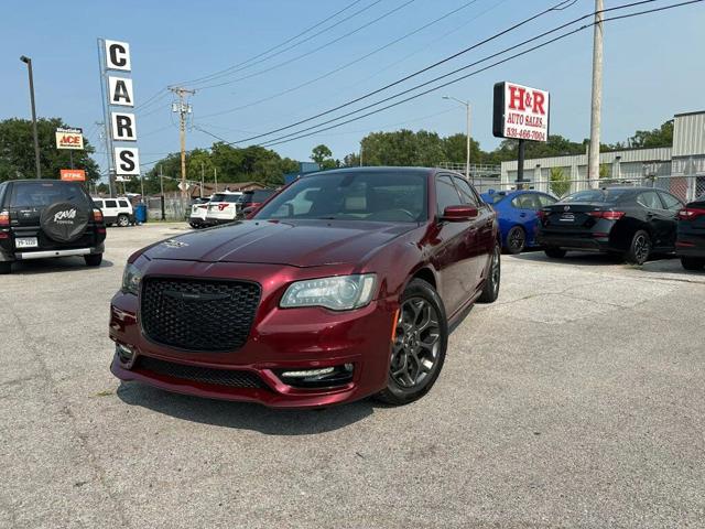 2018 Chrysler 300 S