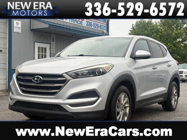 2016 Hyundai Tucson 2.0L SE FWD with Beige Seats