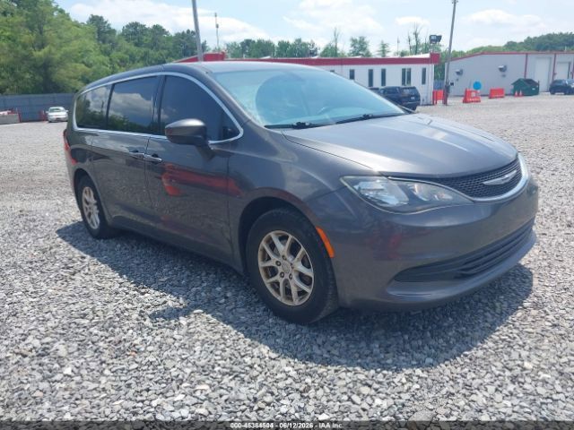 2020 Chrysler Voyager LX