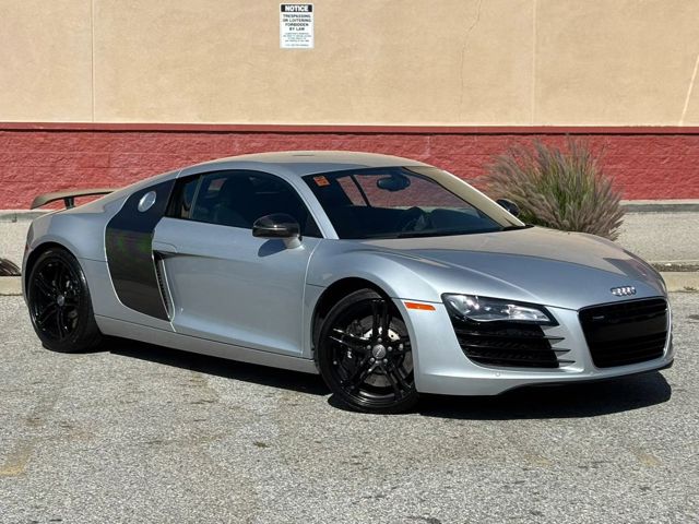 2008 Audi R8 4.2 quattro Coupe AWD