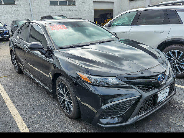 2023 Toyota Camry Hybrid SE