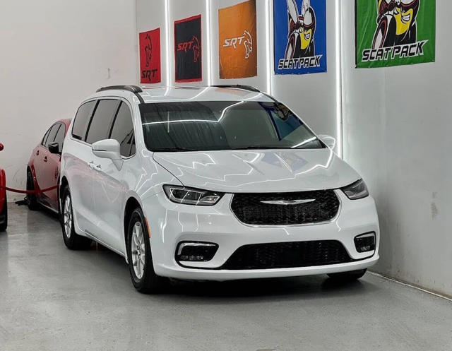 2022 Chrysler Pacifica Touring L