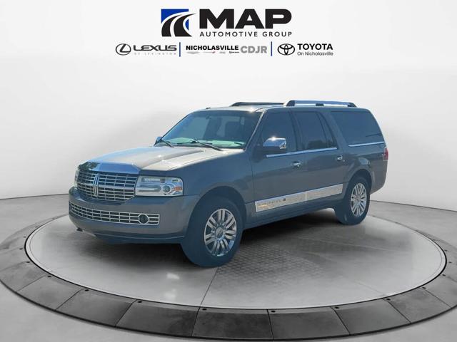 2012 Lincoln Navigator L Base