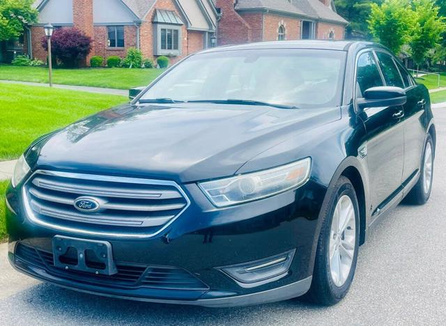 2013 Ford Taurus SEL