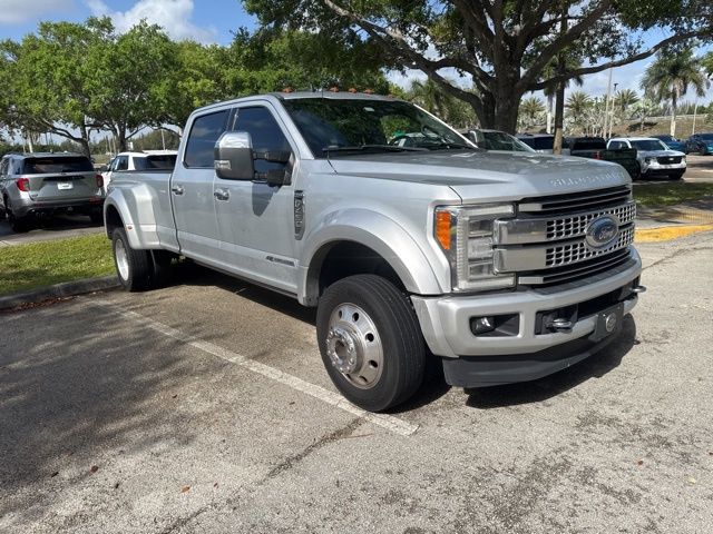 2019 Ford Super Duty F-450 DRW Platinum