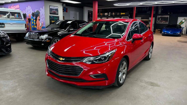 2017 Chevrolet Cruze Premier Sedan FWD