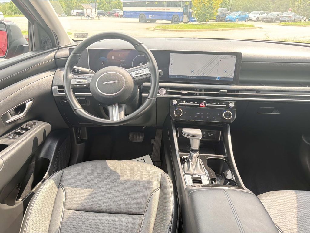 2025 Hyundai Tucson SEL Convenience — photo 1 of 12