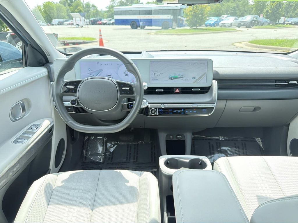 2024 Hyundai IONIQ 5 Limited — photo 1 of 12