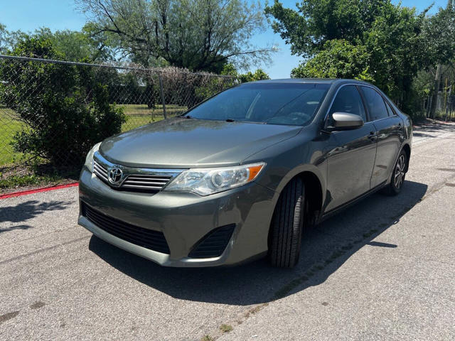 2014 Toyota Camry LE
