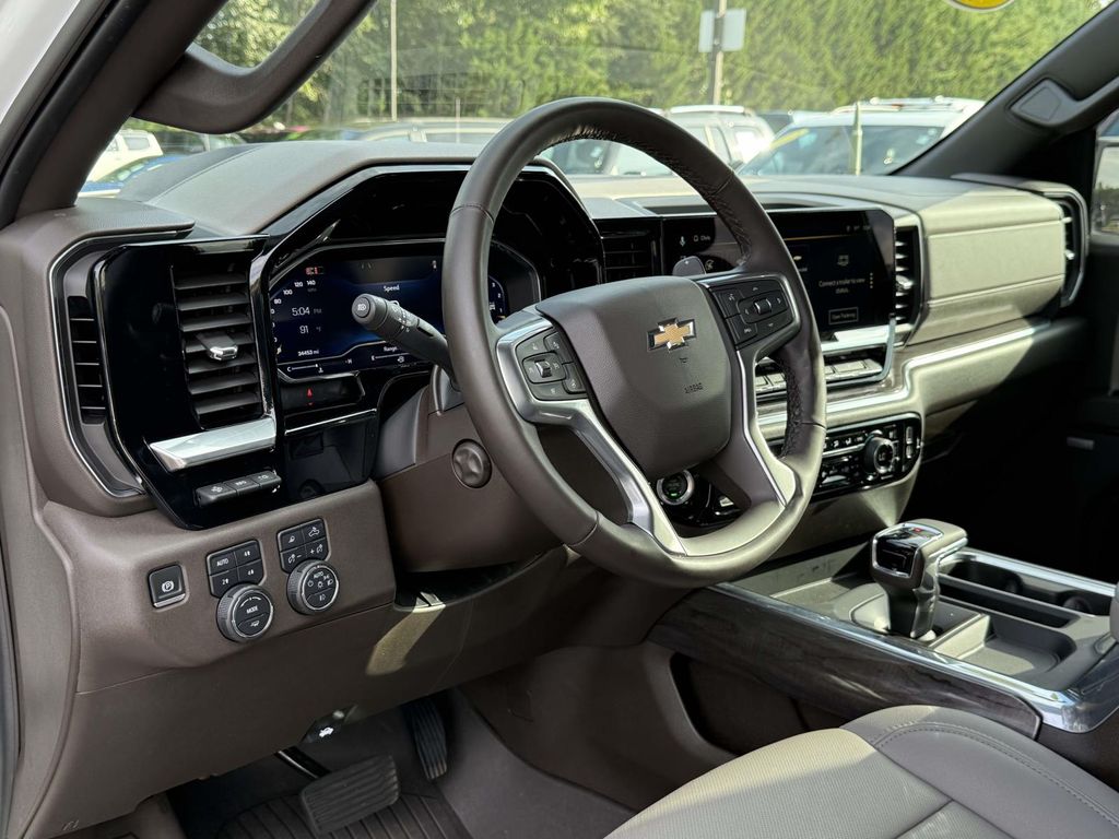 2024 Chevrolet Silverado 1500 LTZ — photo 1 of 12