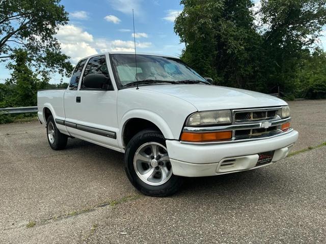 2001 Chevrolet S-10 LS