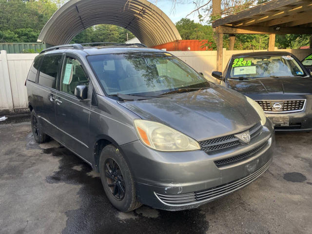 2005 Toyota Sienna CE