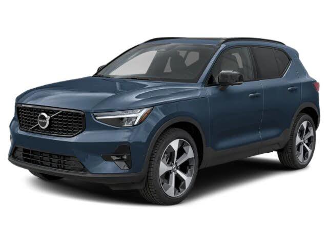 2026 Volvo XC40 B5 Core AWD