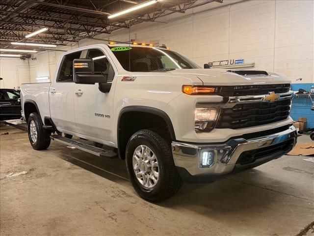 2025 Chevrolet Silverado 3500HD LT