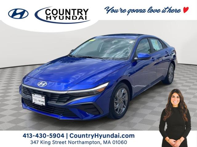 2024 Hyundai Elantra SEL FWD