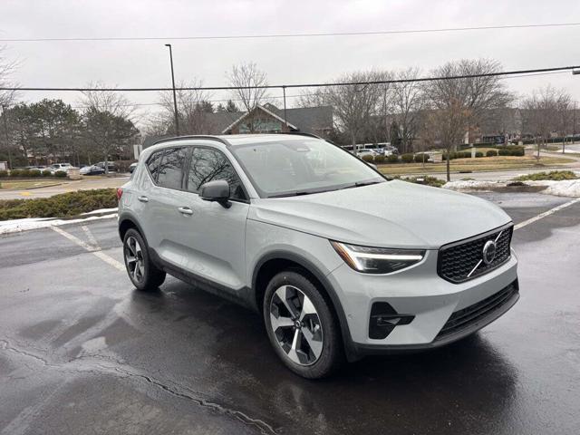 2026 Volvo XC40 B5 Plus AWD