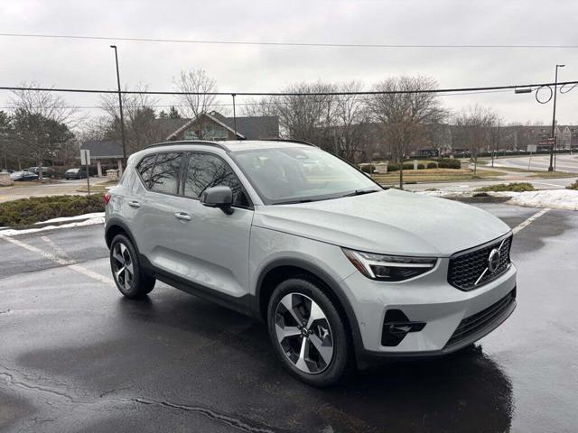 2026 Volvo XC40 B5 Plus AWD