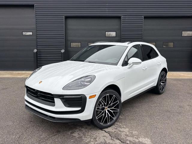 2026 Porsche Macan AWD