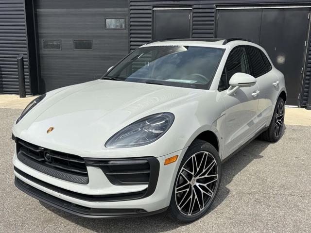 2026 Porsche Macan AWD