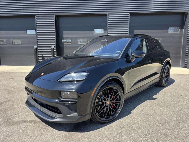 2026 Porsche Macan GTS AWD