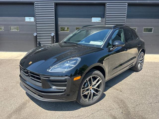 2026 Porsche Macan AWD