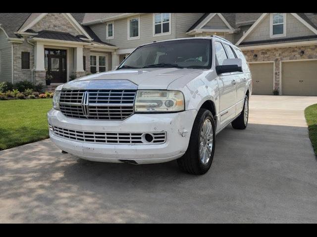 2014 Lincoln Navigator Base