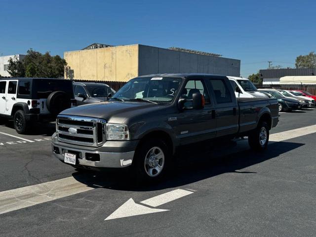 2006 Ford Super Duty F-350 SRW Lariat