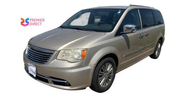 2013 Chrysler Town and Country Touring-L
