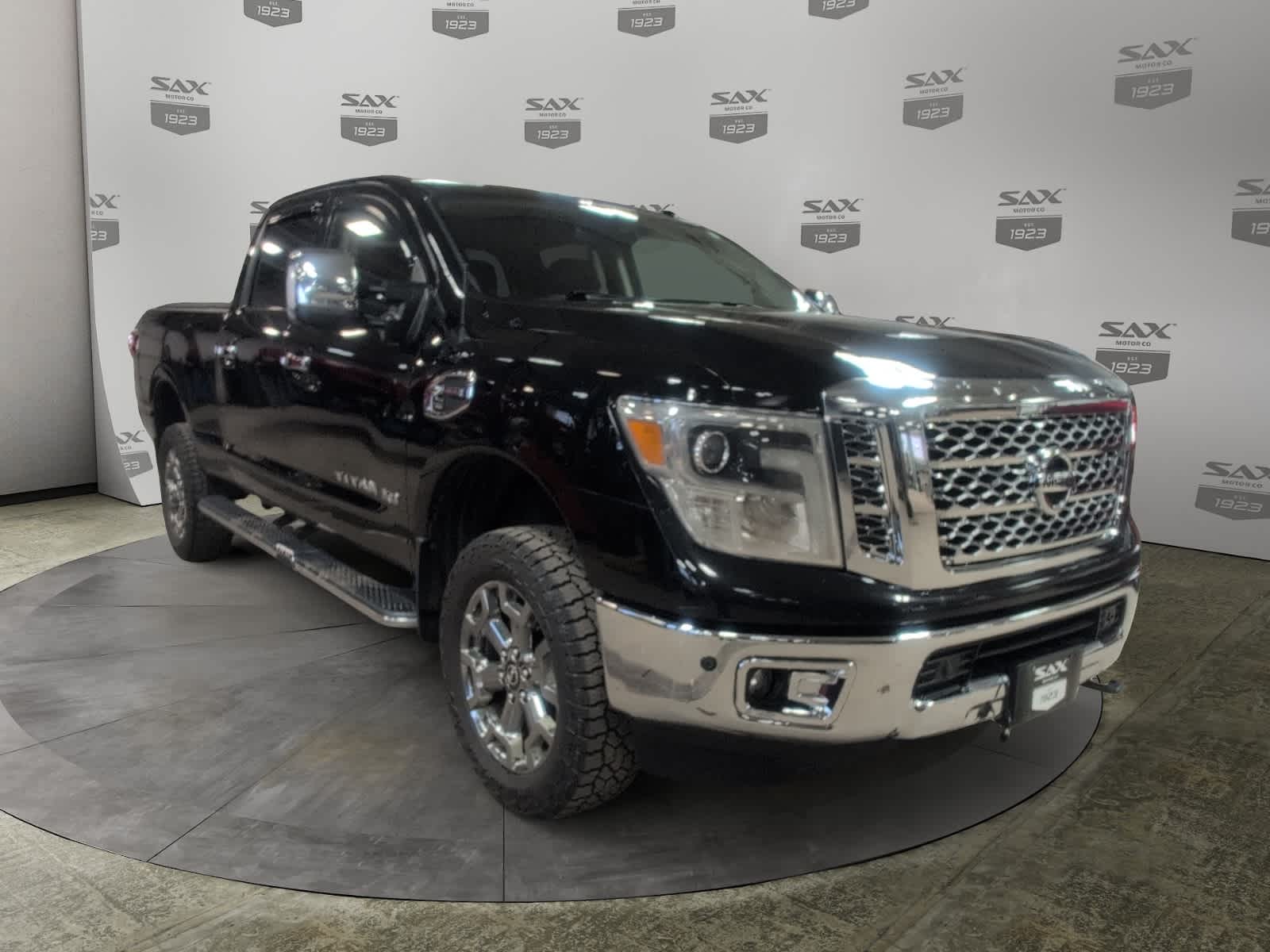 2018 Nissan Titan XD SL 4x4 Diesel Crew Cab