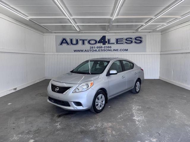 2012 Nissan Versa 1.6 SV