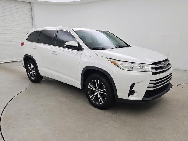 2018 Toyota Highlander LE