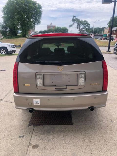 2004 Cadillac SRX Base