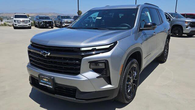 2026 Chevrolet Traverse LT FWD