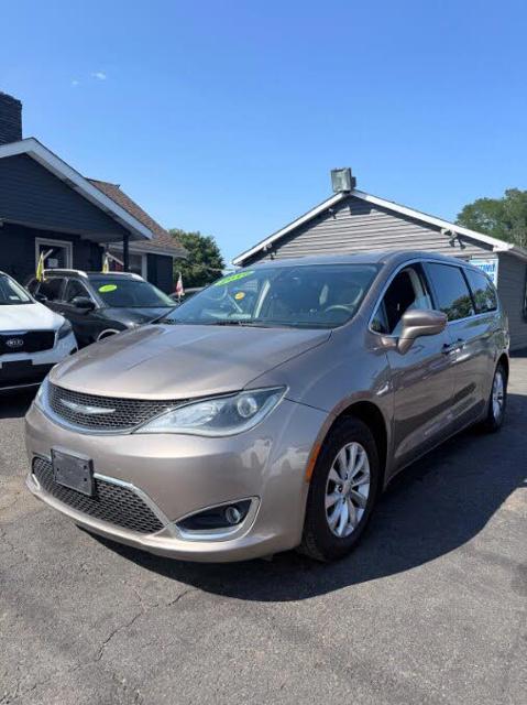 2018 Chrysler Pacifica Touring Plus