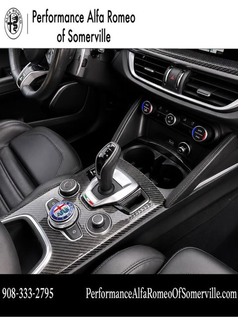 2022 Alfa Romeo Stelvio Quadrifoglio