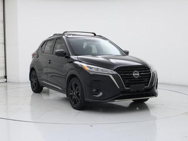 2023 Nissan Kicks SR FWD
