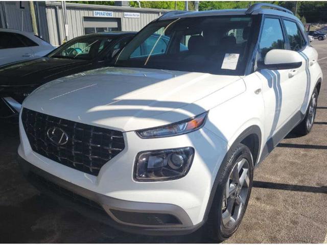 2025 Hyundai Venue SEL FWD
