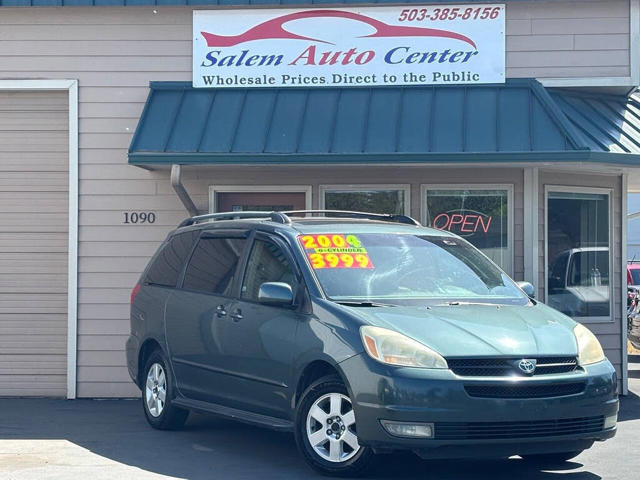 2004 Toyota Sienna 4 Dr XLE Passenger Van