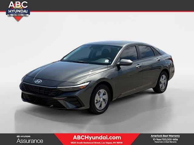 2026 Hyundai Elantra SE FWD