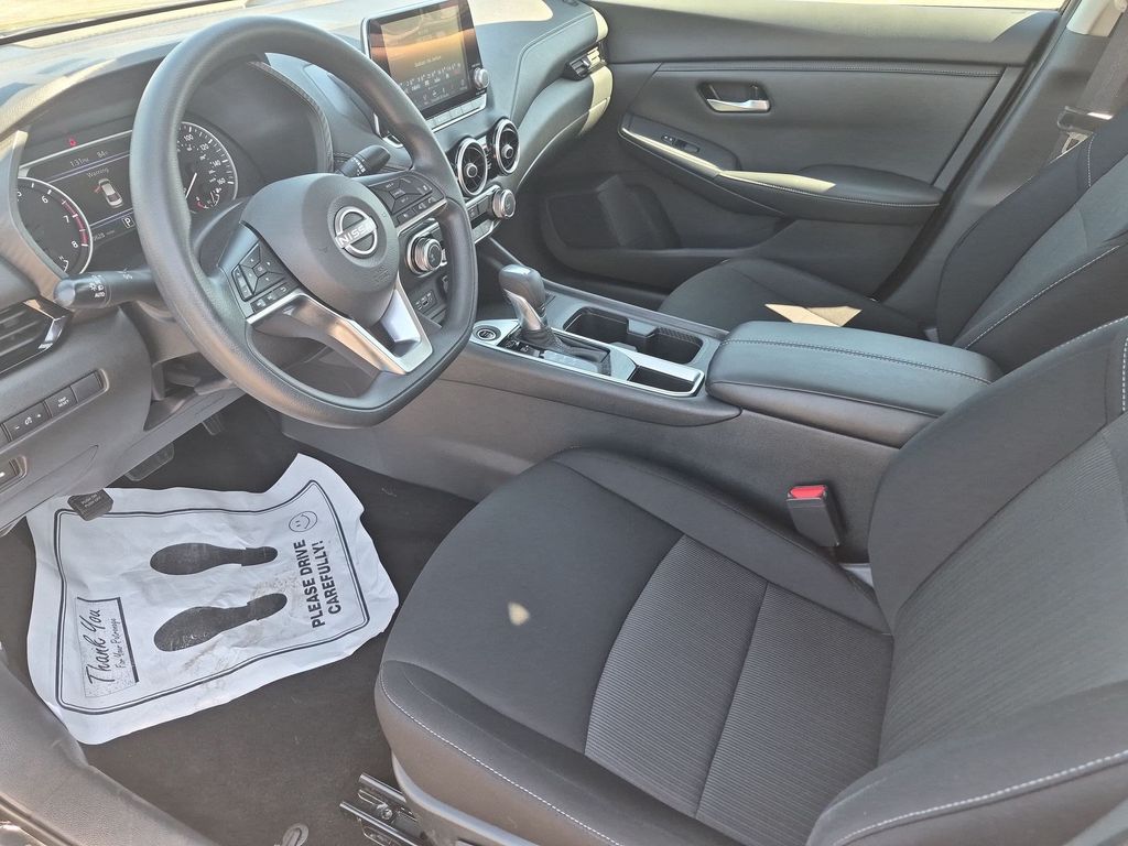 2024 Nissan Sentra SV — photo 1 of 12