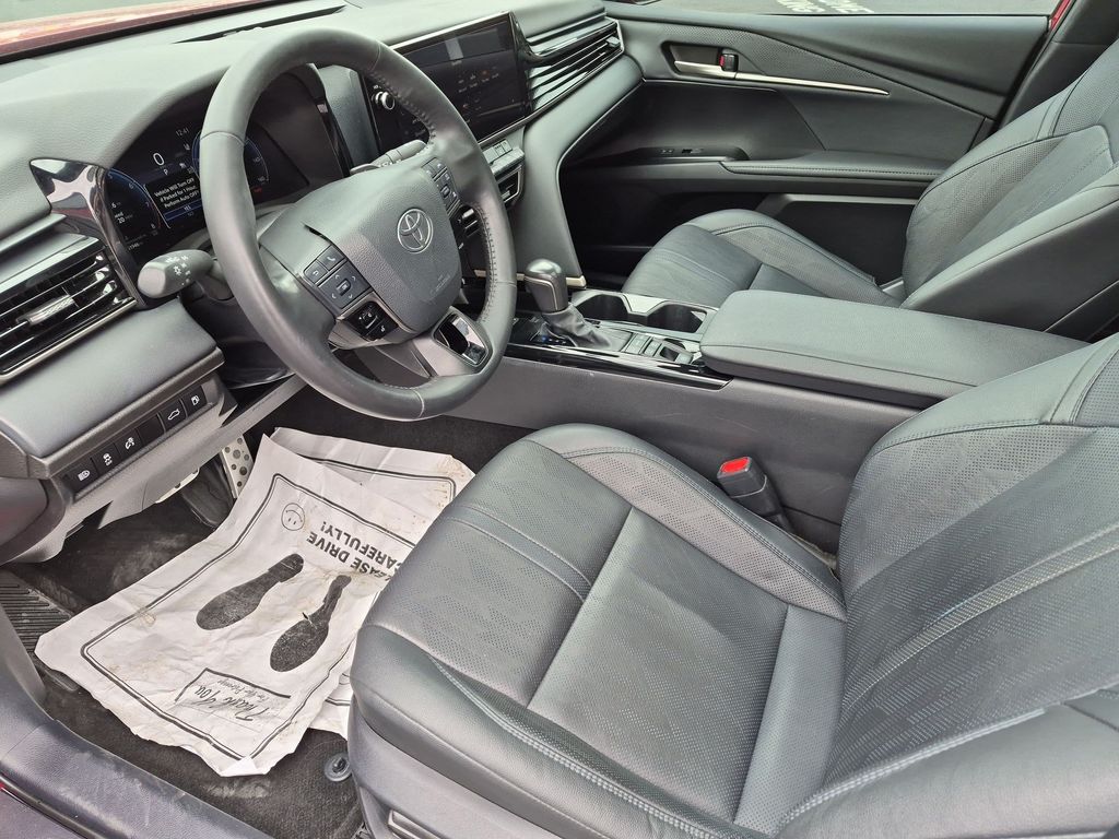 2025 Toyota Camry XSE — photo 1 of 12