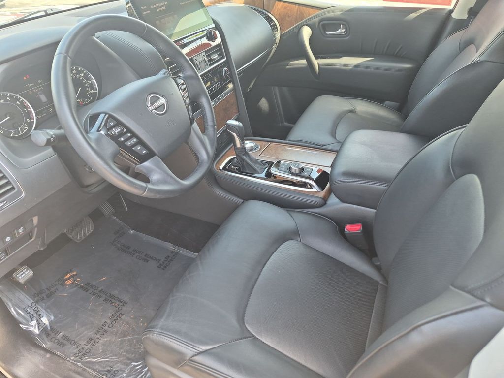 2023 Nissan Armada SL — photo 1 of 12