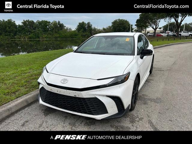 2025 Toyota Camry SE FWD