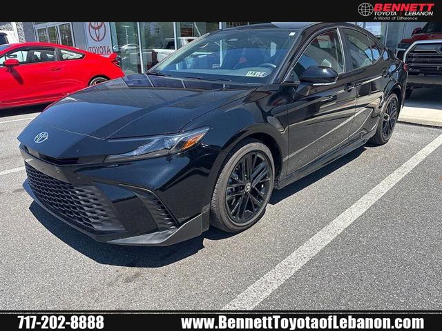 2025 Toyota Camry SE FWD
