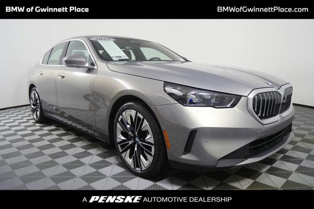 2025 BMW 5 Series 530i