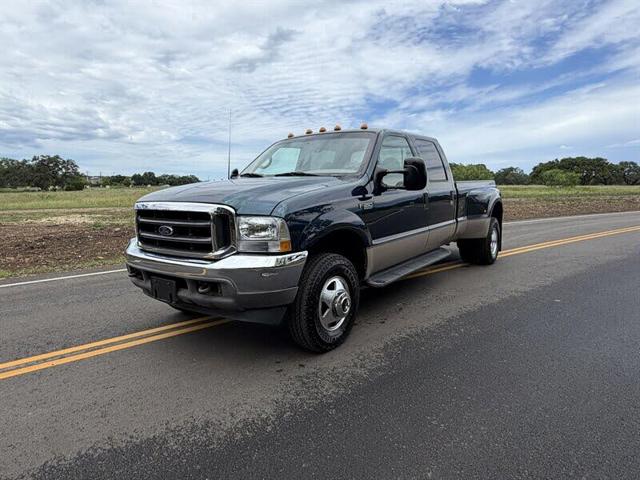 1999 Ford Super Duty F-350 DRW Lariat