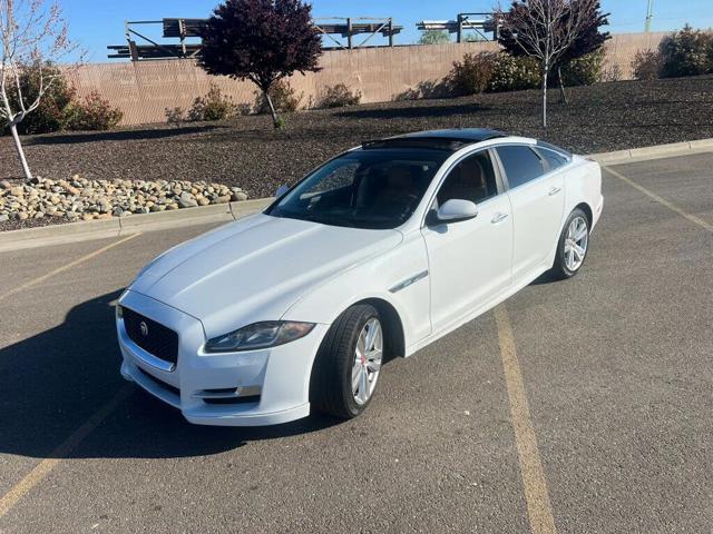 2017 Jaguar XJ R-Sport