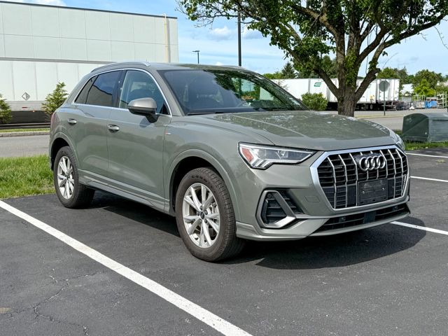2025 Audi Q3 quattro Premium S Line 45 TFSI