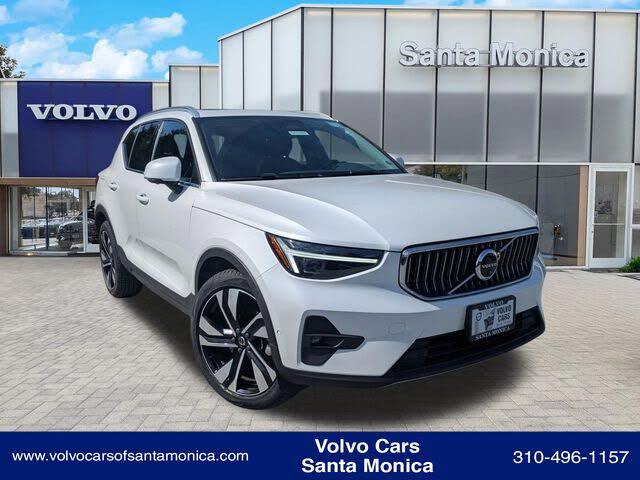 2023 Volvo XC40 B5 Ultimate Bright Theme AWD